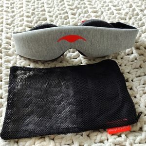 Manta Sleep Mask - Adjustable sizing